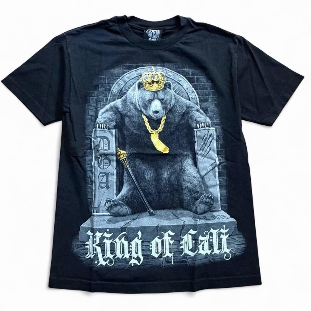 DGA King Of Cali Bear T-Shirt Men's Size Medium Skate Retro Streetwear